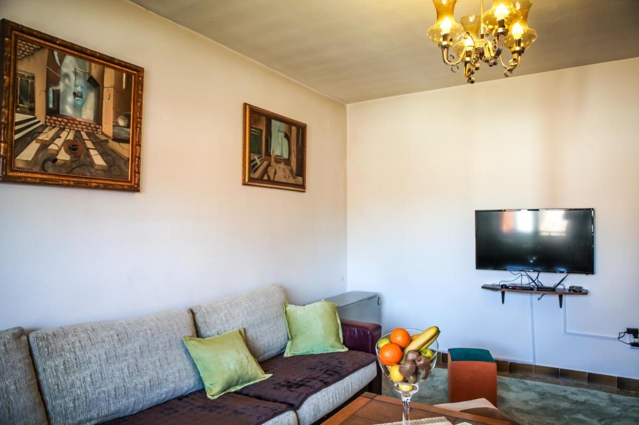 Apartment Dejan Цетине Екстериор снимка